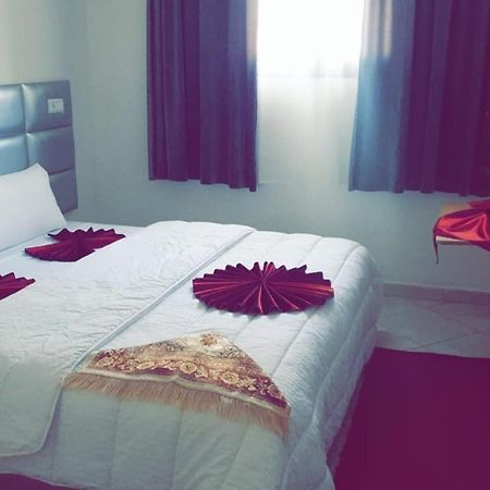 Hotel Soukina Дакла Екстериор снимка