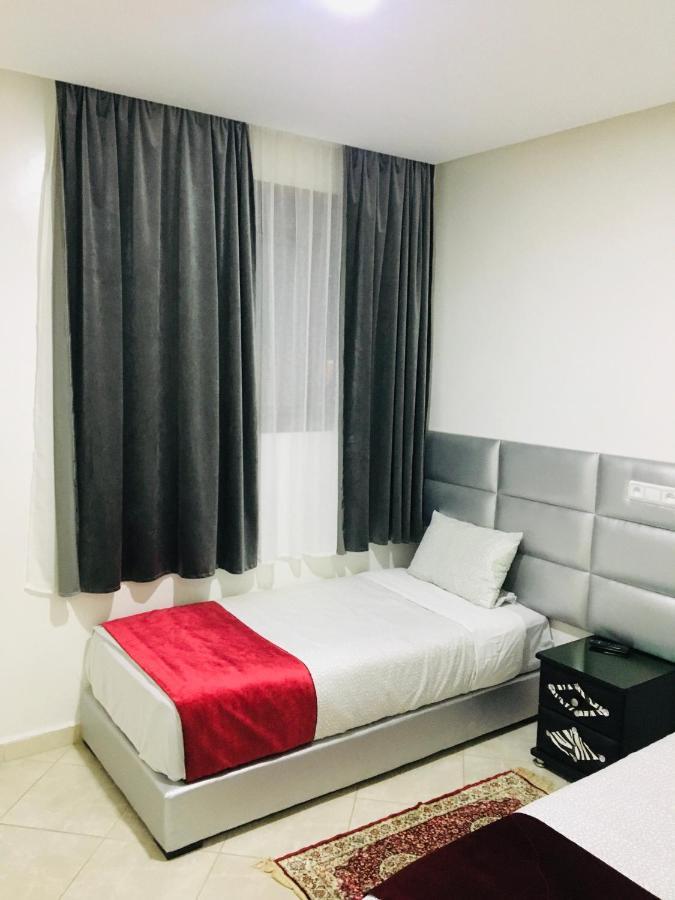 Hotel Soukina Дакла Екстериор снимка